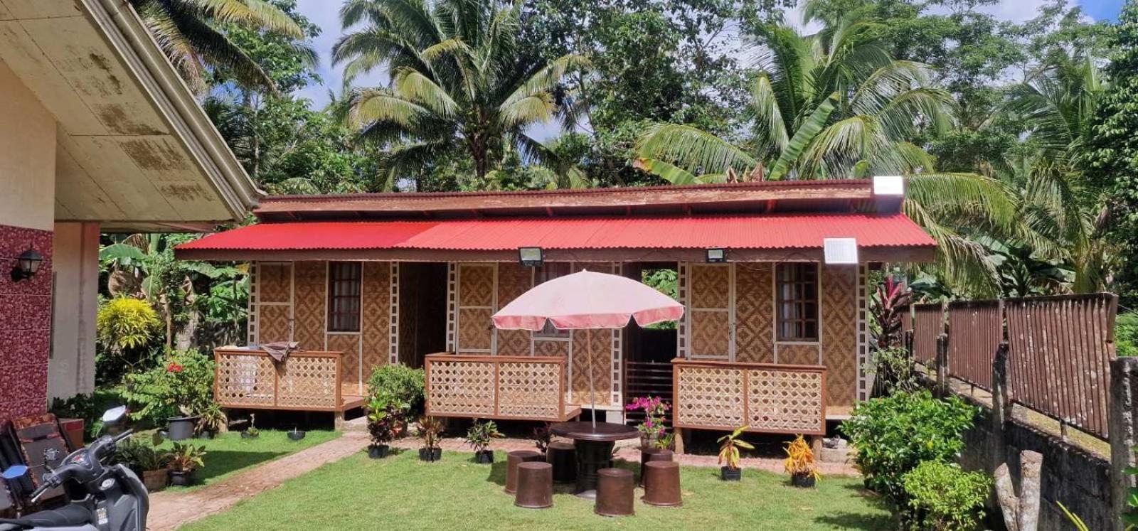 Khloe Serenity Guest House Batuan Екстериор снимка